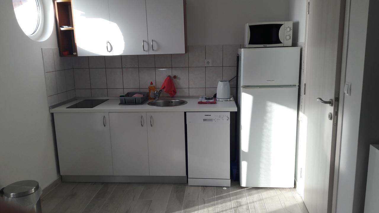 Apartments Renjak Sukošan Exterior foto