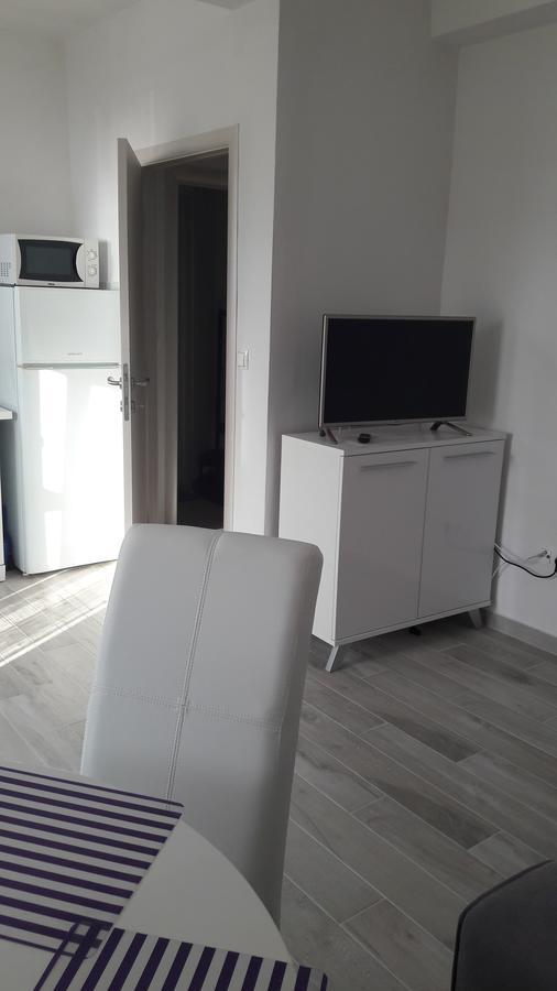 Apartments Renjak Sukošan Exterior foto